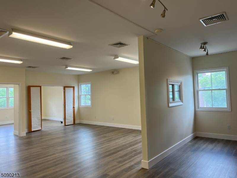 6 E Main St. Ste 6 - Photo 1