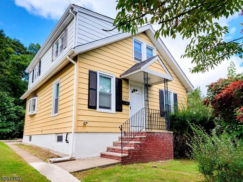 111 Elm St - Photo 1