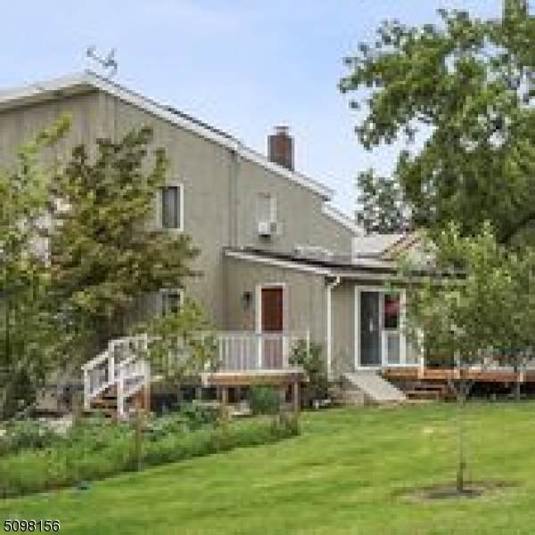 46 Horseneck Rd - Photo 1