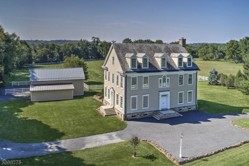 72 Fairmount Rd West - Photo 1