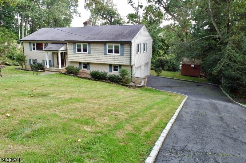 1164 Ridge Dr - Photo 1
