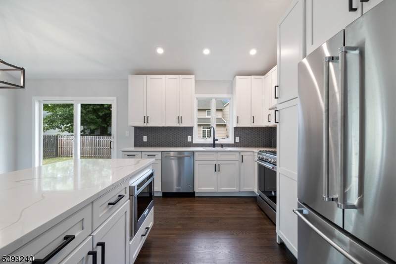 39 Glenwood Rd - Photo 1