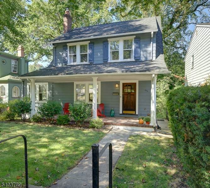 225 Vose Ave - Photo 1