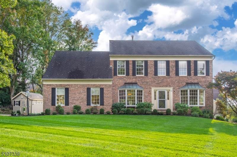 13 Baltusrol Ave - Photo 1