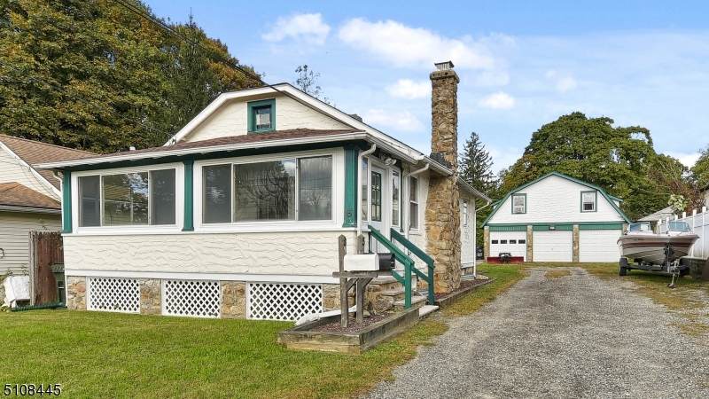 5 Anderson Pl - Photo 1