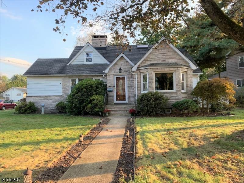 226 Colfax Ave - Photo 1