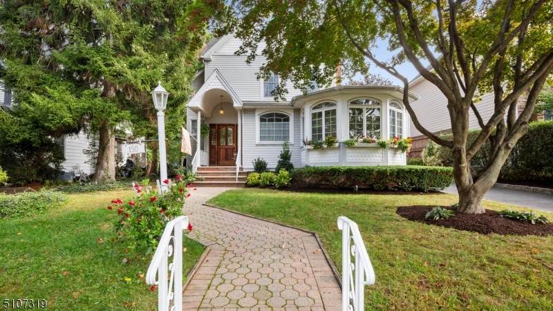 150 Whitford Ave - Photo 1