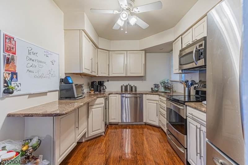 299 Union Ave - Photo 1