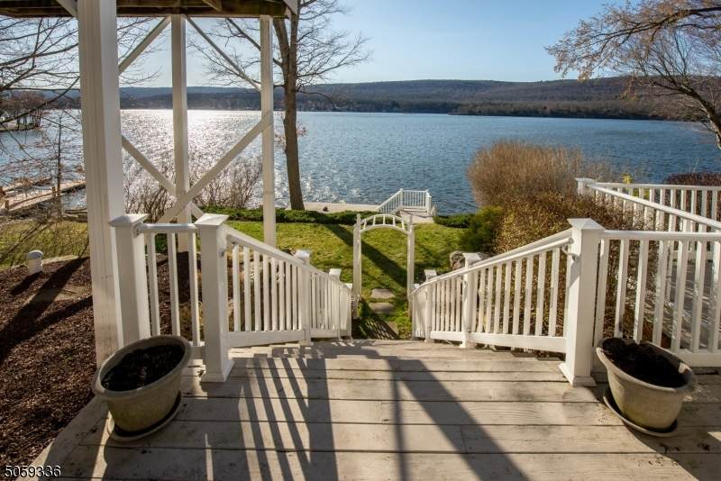 13 Lake Park Ter - Photo 1