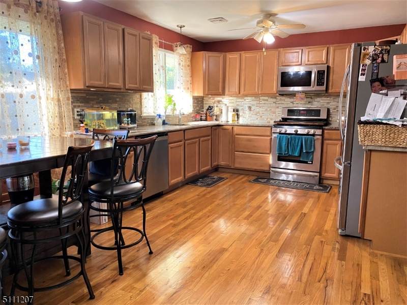 71 Cutler St - Photo 1