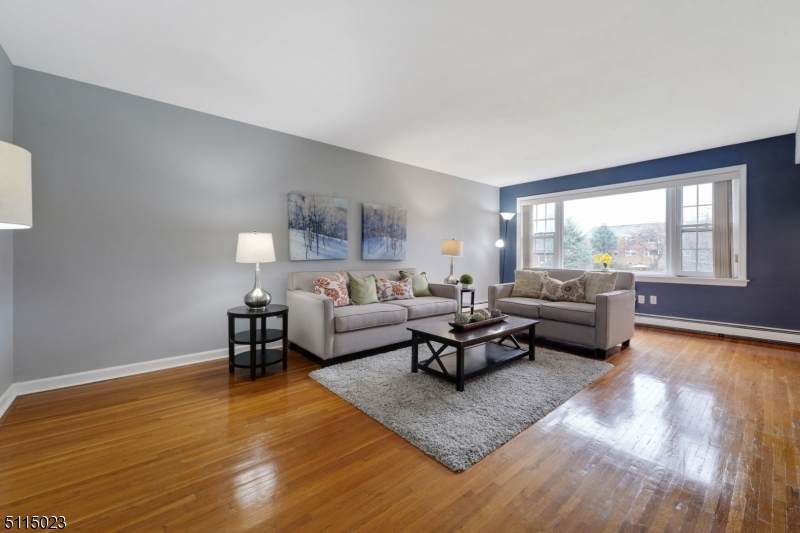 605 Grove St, Unit A-4 - Photo 1