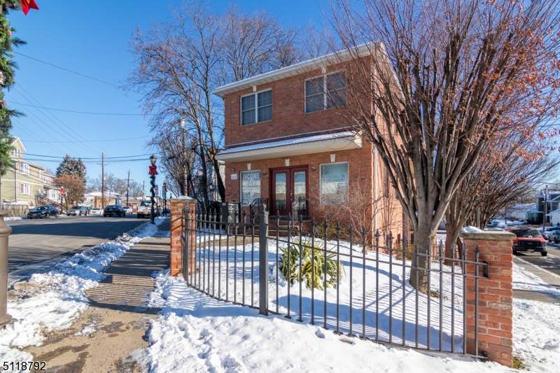 1191 Liberty Ave - Photo 1