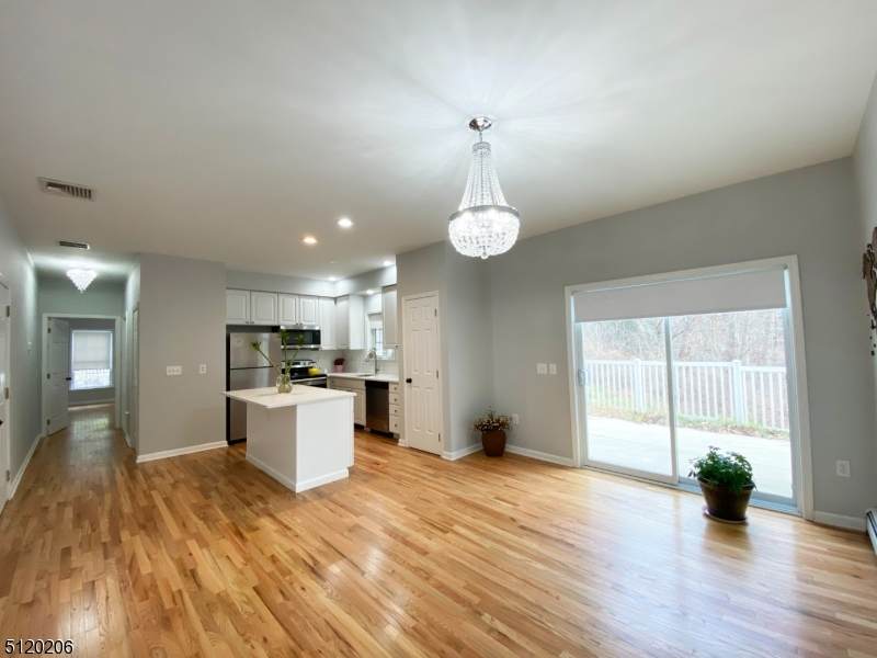 32 Woodland Dr - Photo 1