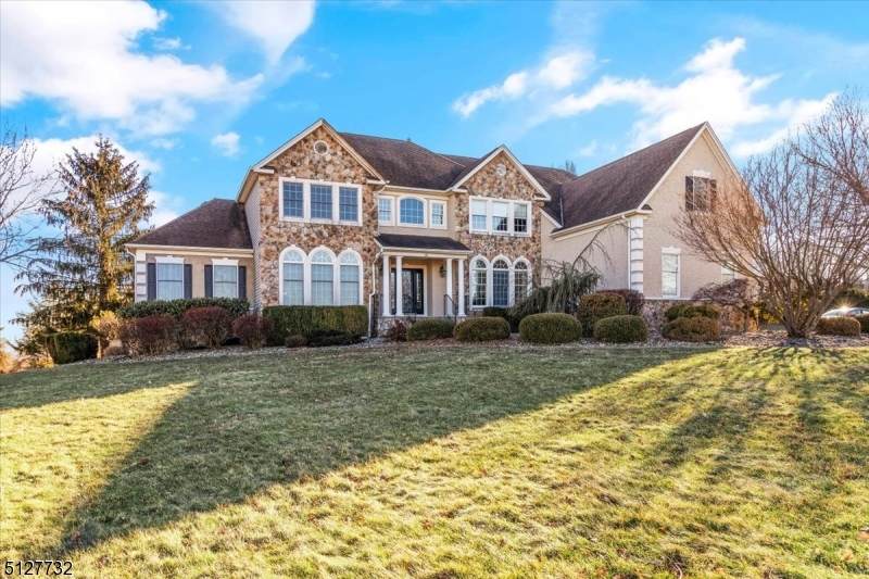 10 Edward Dr - Photo 1