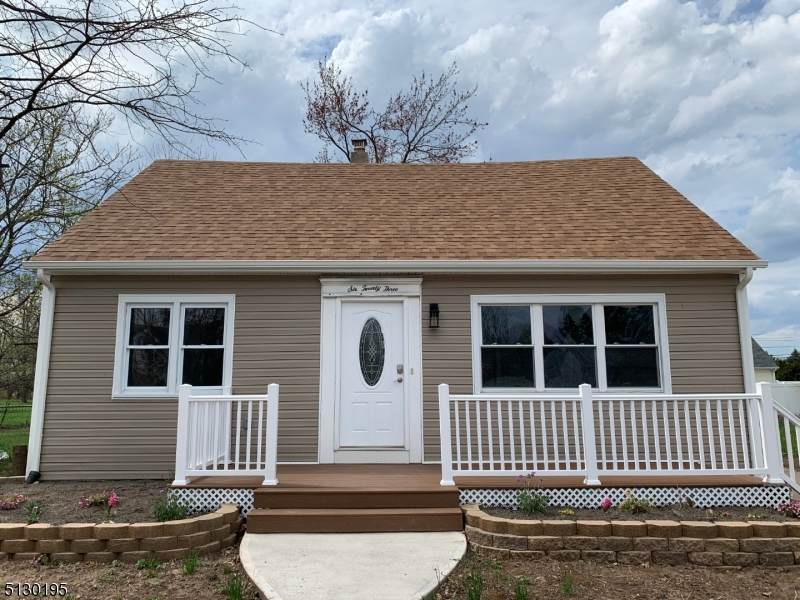 623 Boesel Ave - Photo 1
