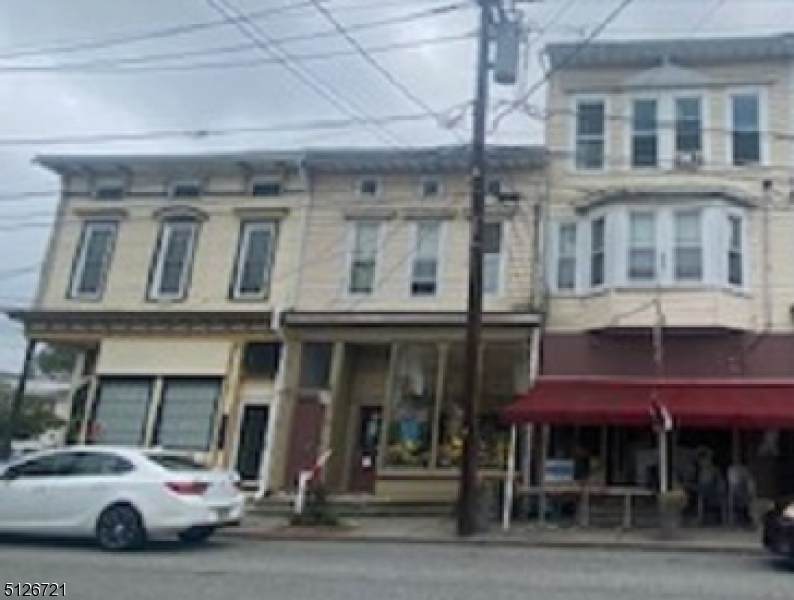 322 Front St - Photo 1