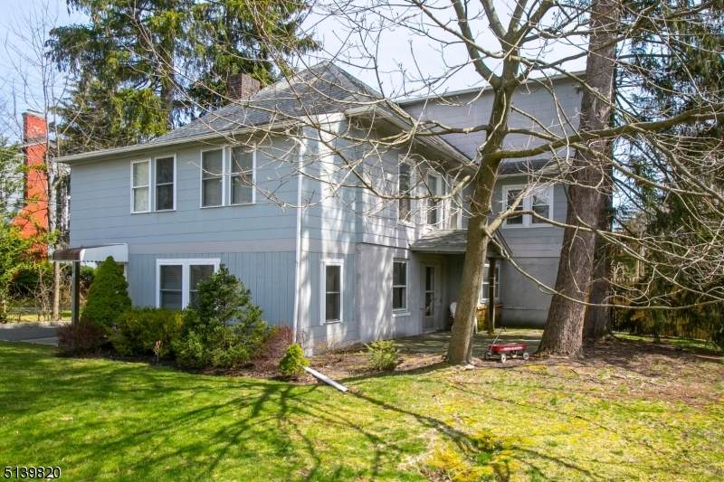 26 Ridgeway Ave - Photo 1