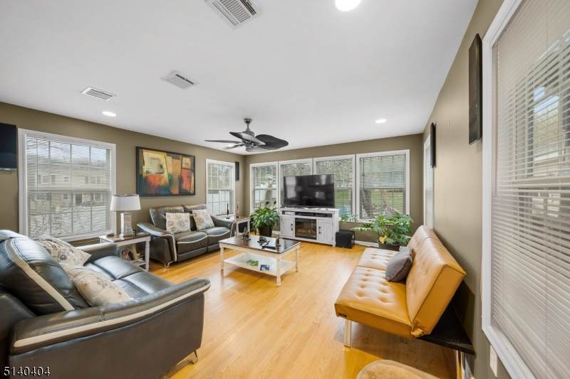 334 Sussex Ave - Photo 1