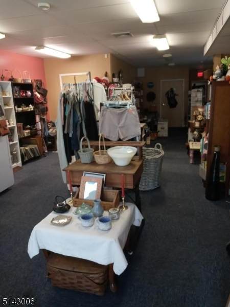 314 S Main St - Photo 1