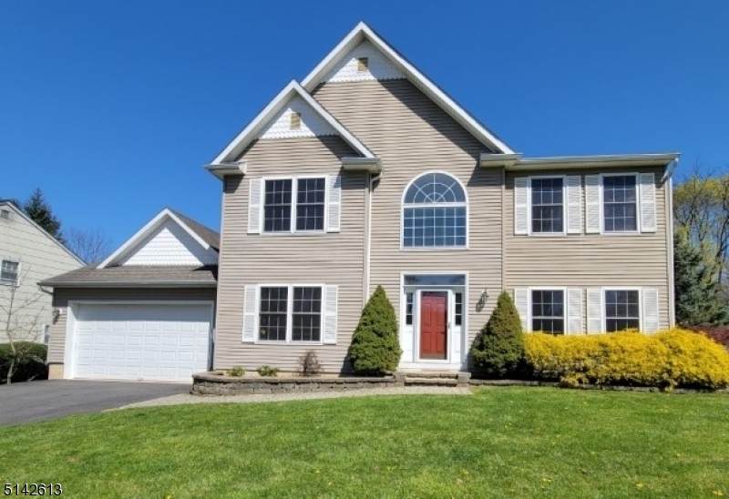 3 Village Cir - Photo 1