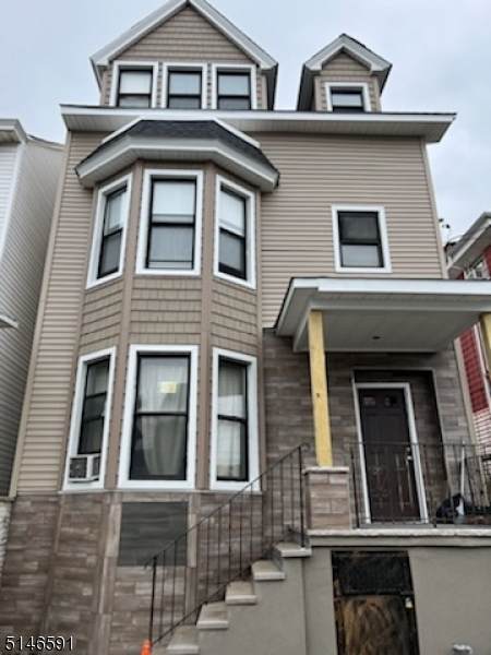 25 Oak St - Photo 1