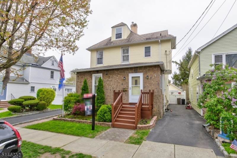 343 Willow Ave - Photo 1