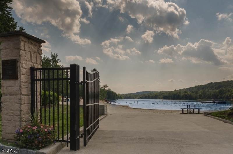 38 Lake Shore Dr - Photo 1
