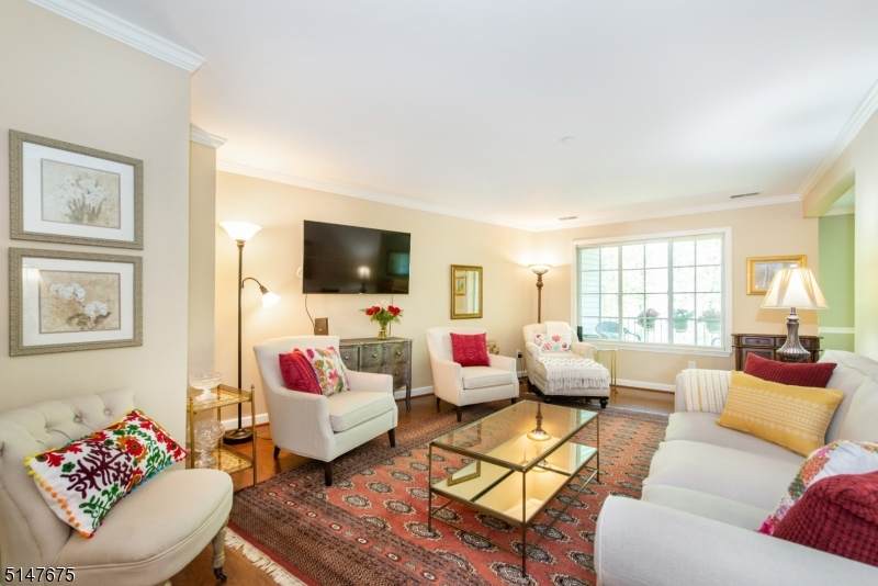 119 Riveredge Dr - Photo 1
