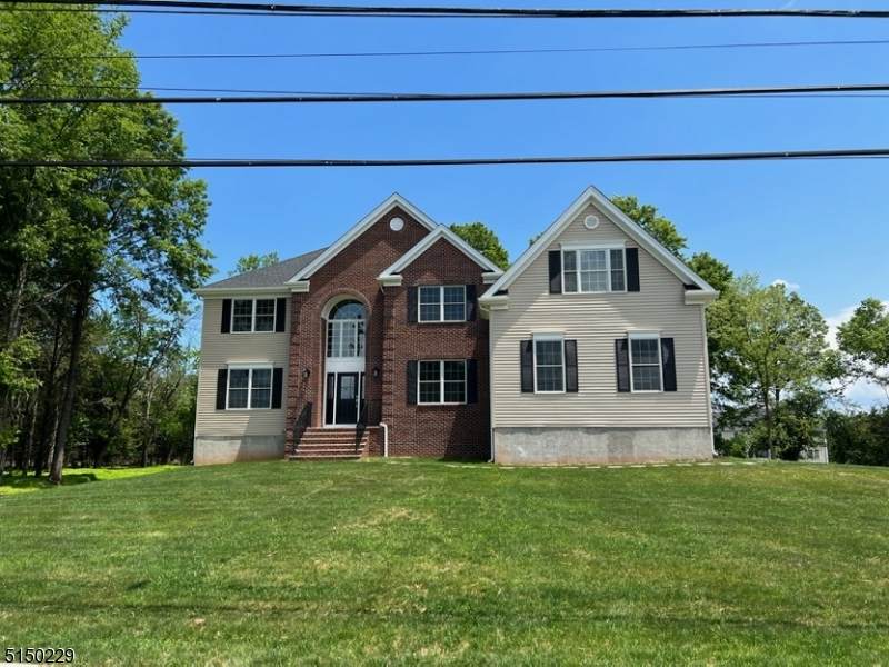 782 Eisenhower Avenue - Photo 1