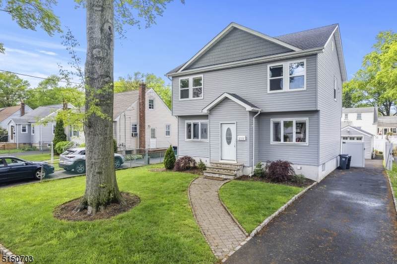 372 Coolidge Dr - Photo 1
