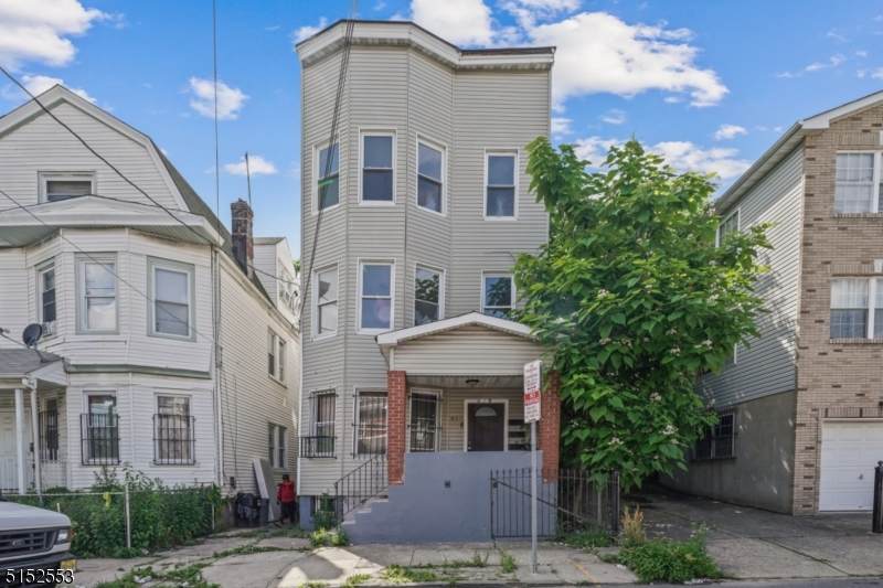 475 S 19Th St - Photo 1