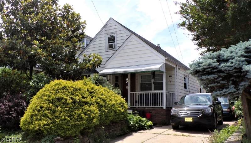 211 N 3rd Ave - Photo 1