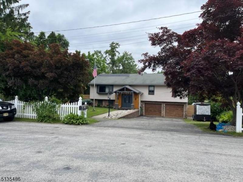 10 Marigold Ct - Photo 1