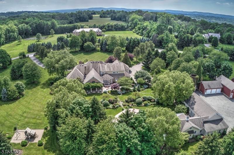 29 Sherwood Farm Rd - Photo 1