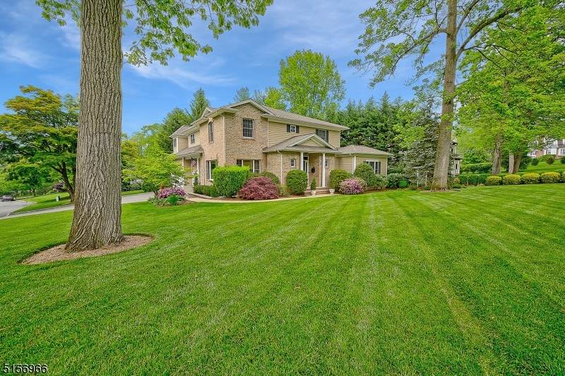 25 Candlewood Dr - Photo 1