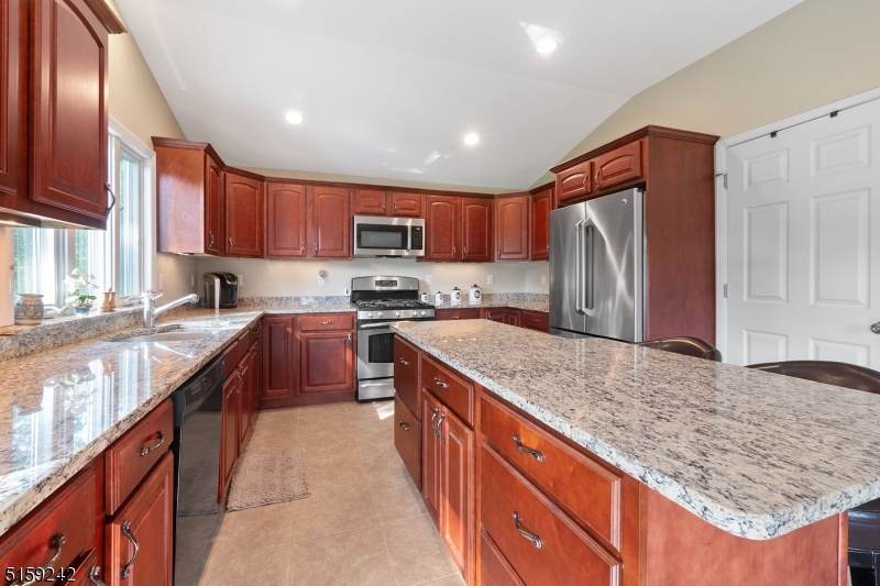 66 Fieldstone Dr - Photo 1