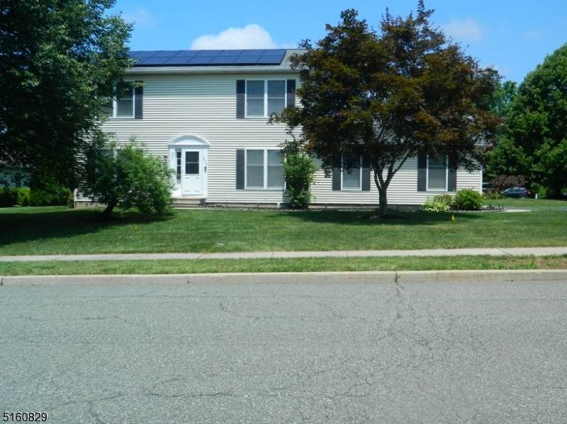 270 W Warren St - Photo 1