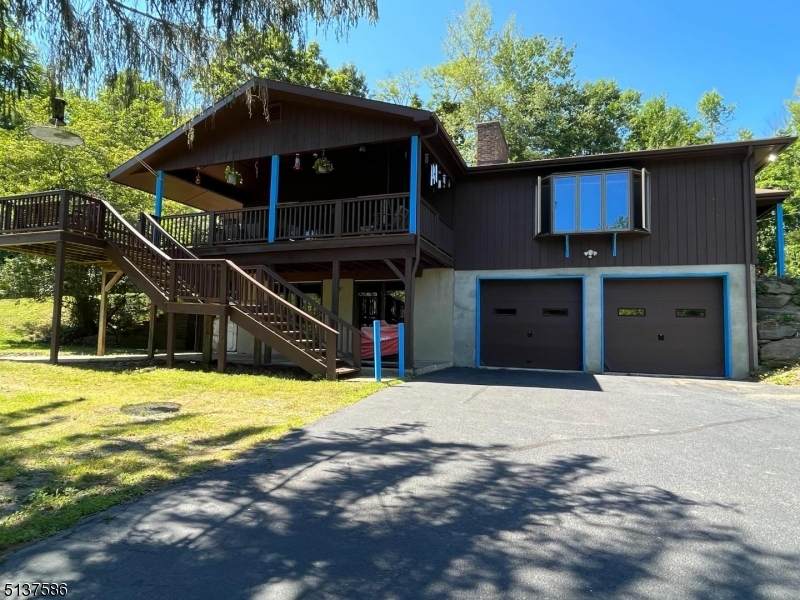 104 Valley Rd - Photo 1