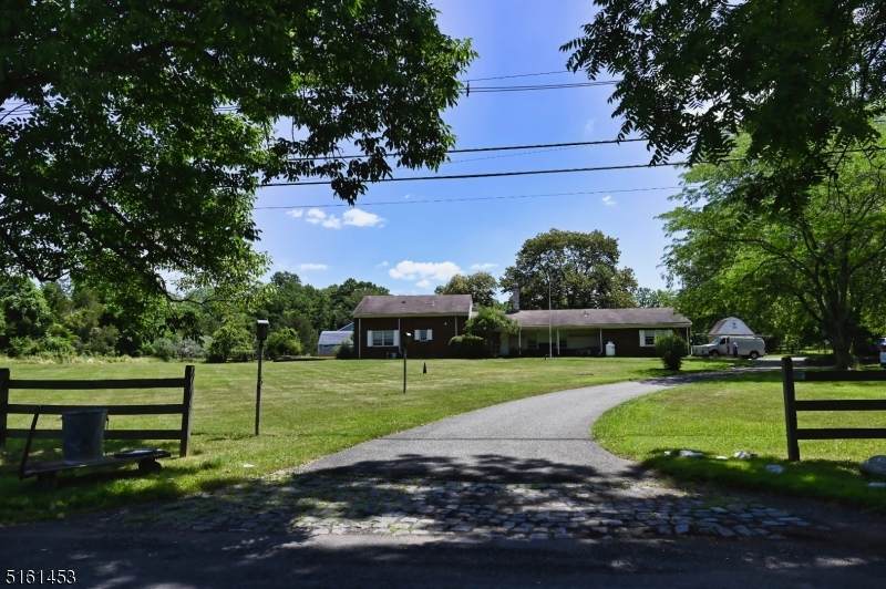 5 Daly Rd - Photo 1