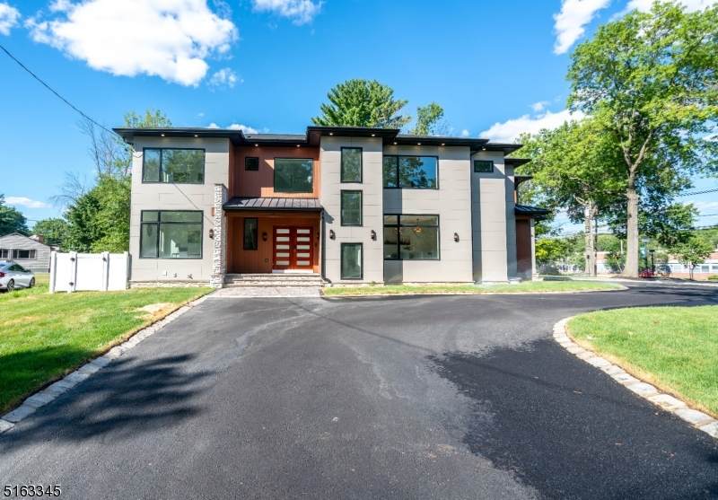 2 Ridgewood Dr - Photo 1