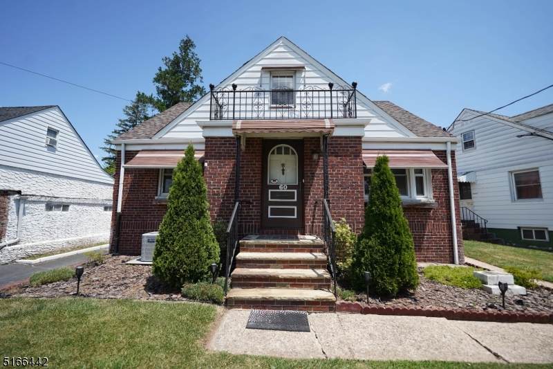 60 Smallwood Ave - Photo 1