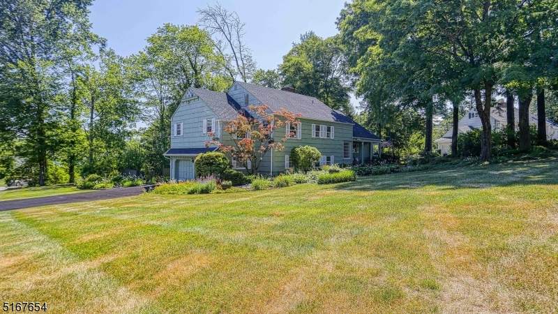 16 Chimney Ridge Dr - Photo 1
