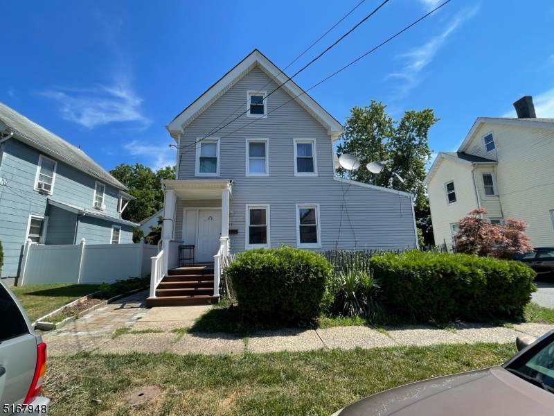 133 Berckman St - Photo 1
