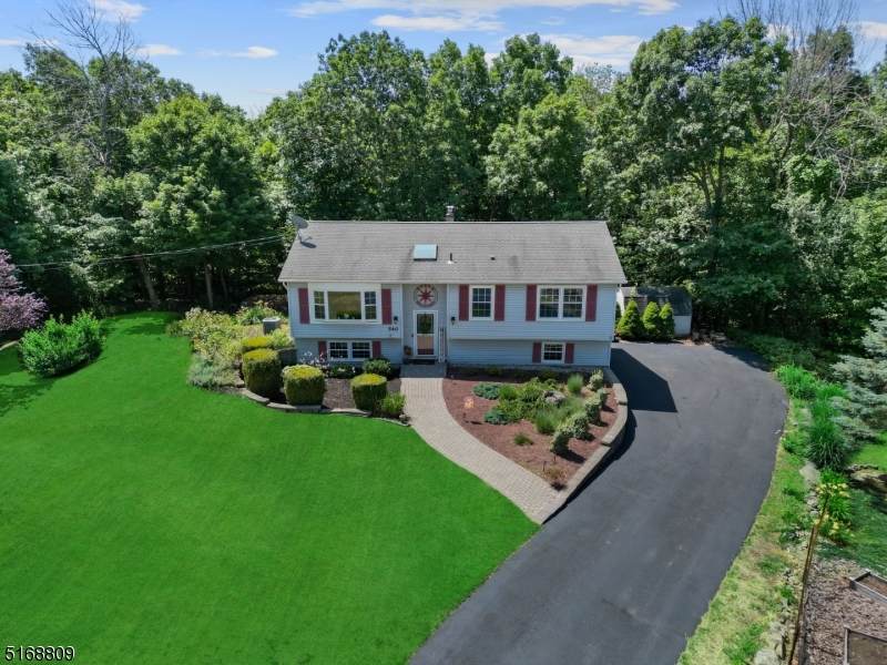 540 Grandview Dr - Photo 1