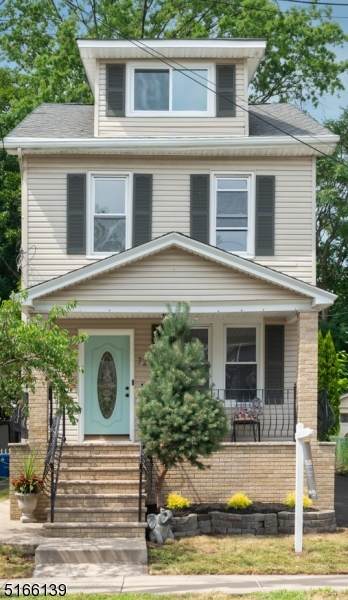 72 Hilton Ave - Photo 1