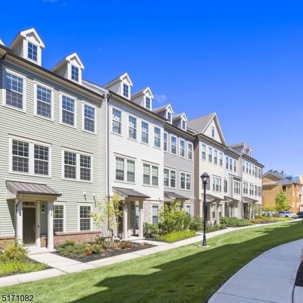 32 Ambrosia Ct - Photo 1