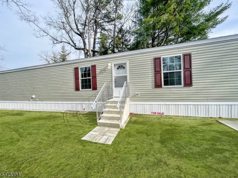 33 Brian Drive - Photo 1