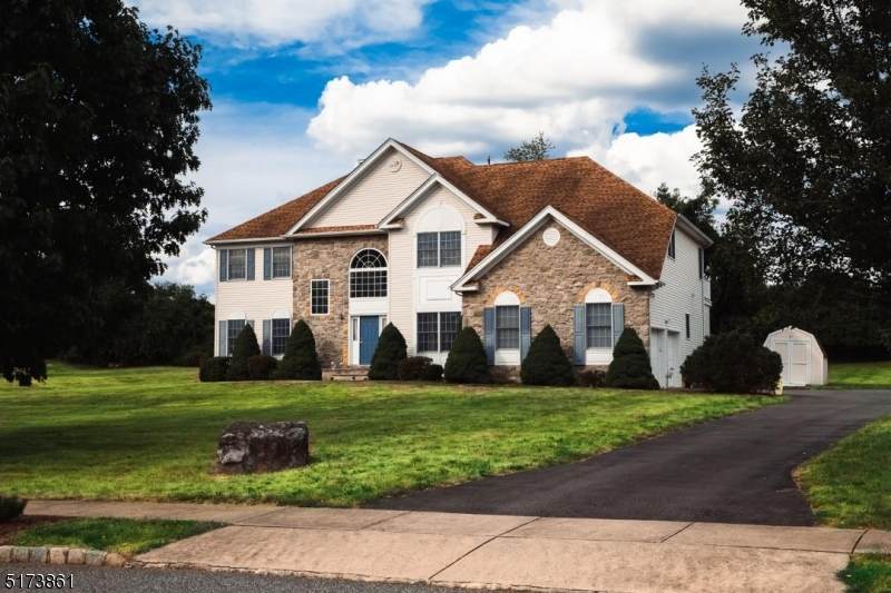 23 Red Hawk Lane - Photo 1