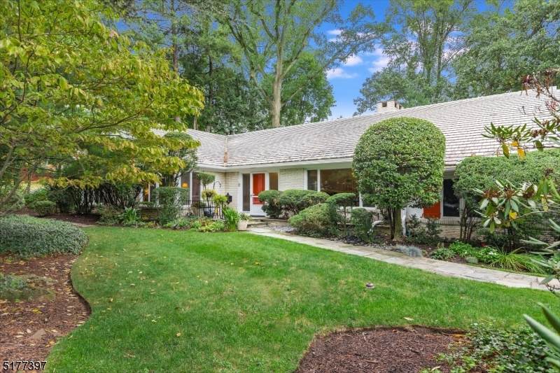 185 Austin Rd - Photo 1