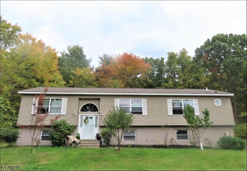 8 Bills Ln - Photo 1